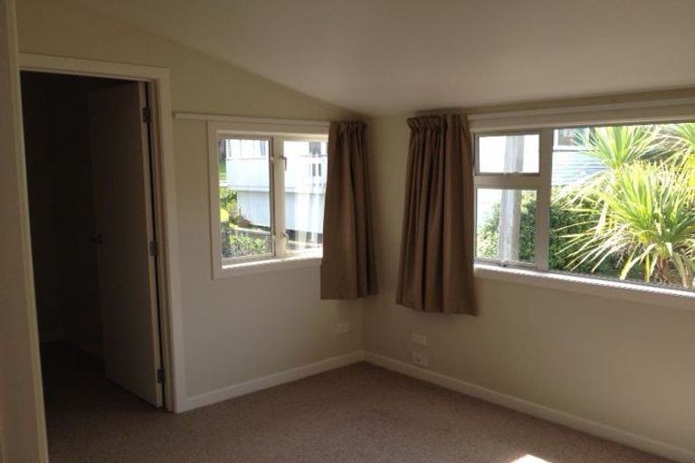 Photo of property in 5a Tipau Street, Torbay, Auckland, 0630