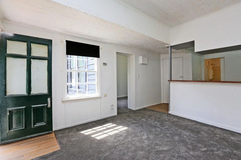 Photo of property in 80 Shakespeare Road, Bluff Hill, Napier, 4110