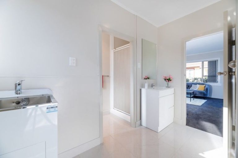 Photo of property in 1/23 Hamilton Road, Papatoetoe, Auckland, 2025