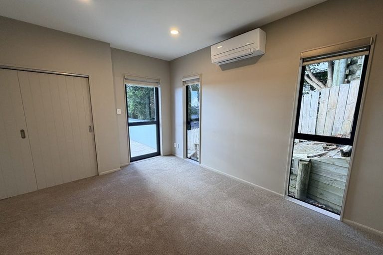 Photo of property in 2/24 Bonito Place, Bayview, Auckland, 0629