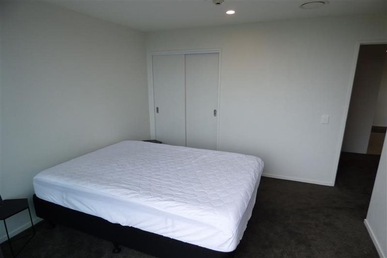 Photo of property in 1303/18 Saint Martins Lane, Grafton, Auckland, 1010