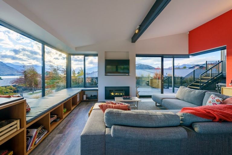 Photo of property in 9 Forest Heights, Wanaka, 9305