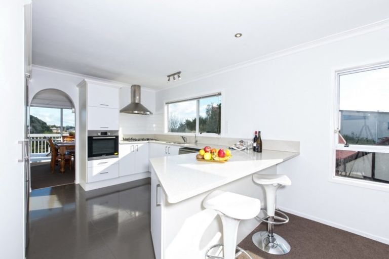 Photo of property in 24 Venus Place, Half Moon Bay, Auckland, 2012