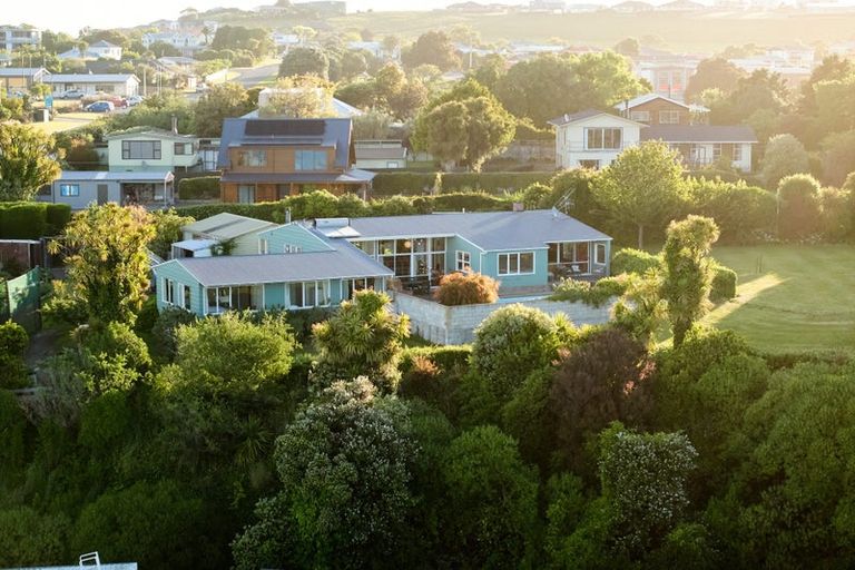 Photo of property in 12 Deal Street, Kaikoura, 7300