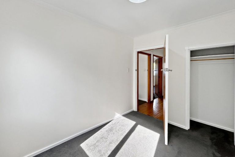 Photo of property in 5 Upjohn Street, Brooklands, New Plymouth, 4310