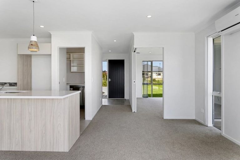 Photo of property in 10 Kara Place, Wharewaka, Taupo, 3330