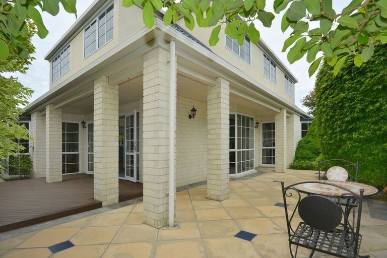 Photo of property in 4b Mclellan Place, Ilam, Christchurch, 8041