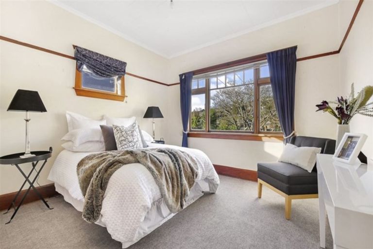 Photo of property in 95a Eastern Terrace, Beckenham, Christchurch, 8023