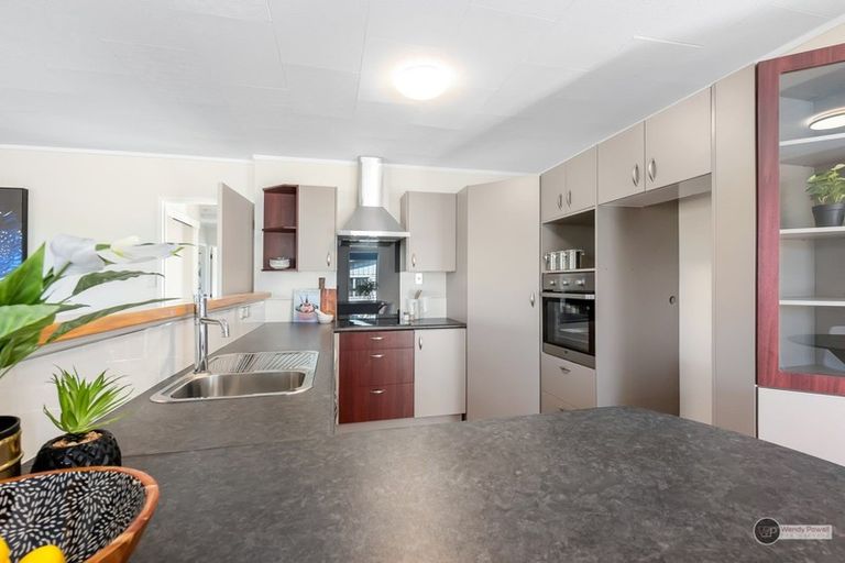 Photo of property in 42b Lord Street, Stokes Valley, Lower Hutt, 5019