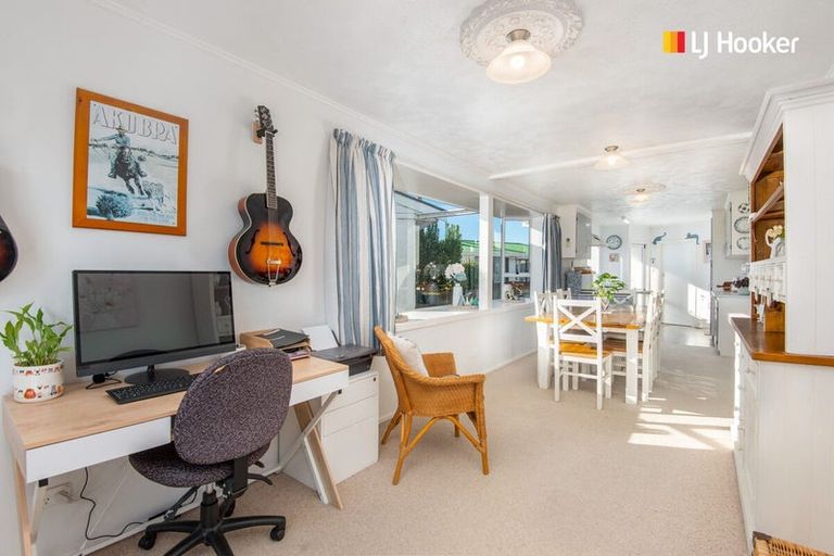 Photo of property in 8 Esk Place, Mosgiel, 9024