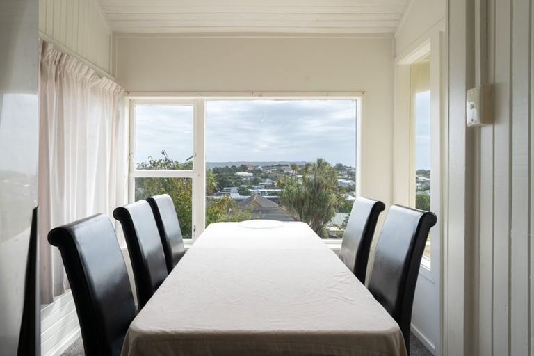 Photo of property in 3 Thornley Street, Titahi Bay, Porirua, 5022