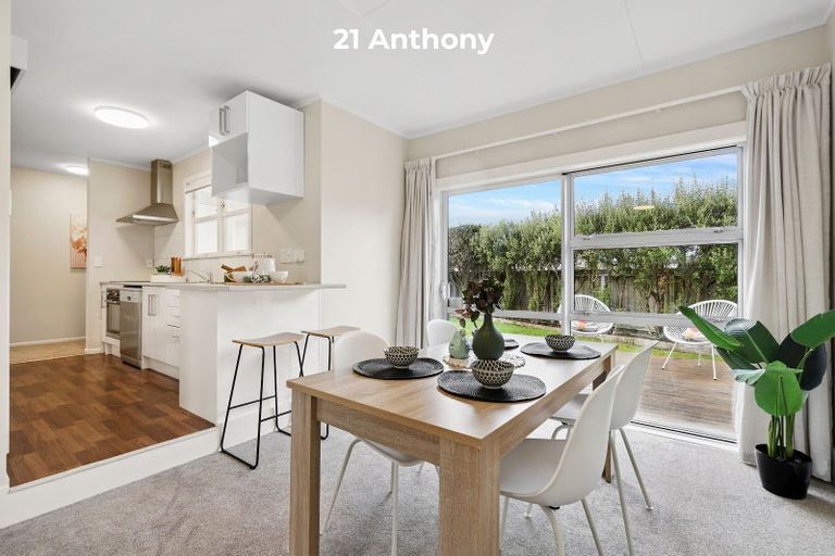 Photo of property in 21 Anthony Grove, Paraparaumu Beach, Paraparaumu, 5032