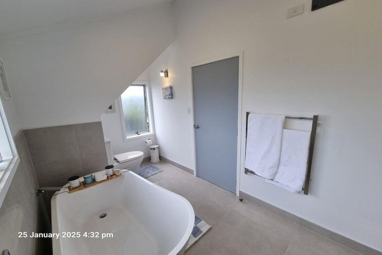 Photo of property in 1/13 Valhalla Drive, Beach Haven, Auckland, 0626