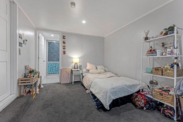 Photo of property in 2/13 Lochinver Road, Papatoetoe, Auckland, 2025