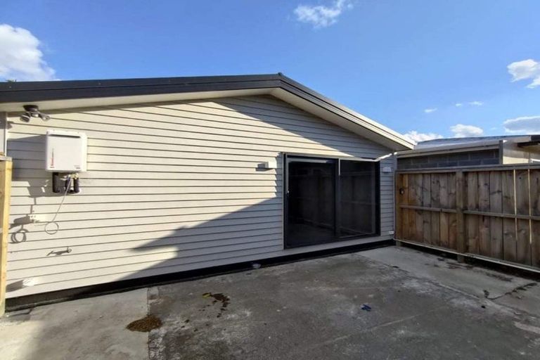 Photo of property in 16 Bond Street, Hokowhitu, Palmerston North, 4410