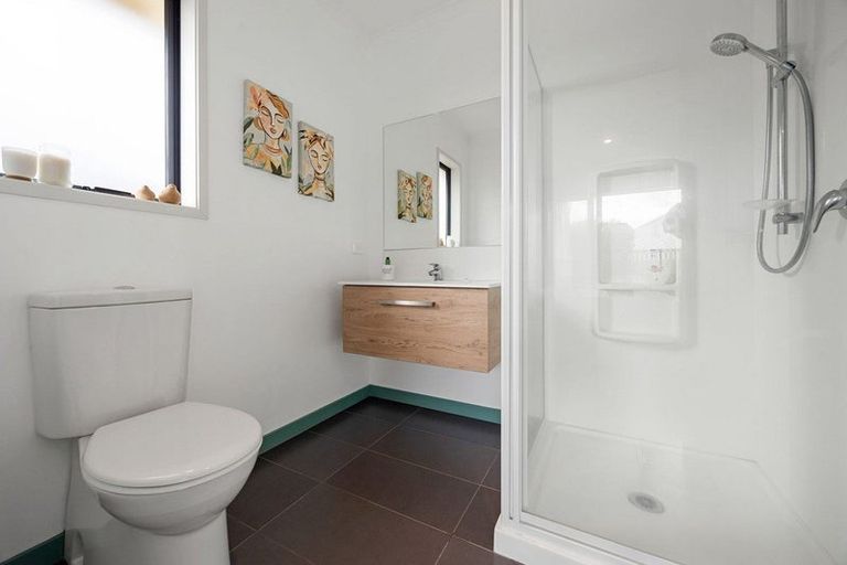 Photo of property in 11 Clifford Close, Leamington, Cambridge, 3432