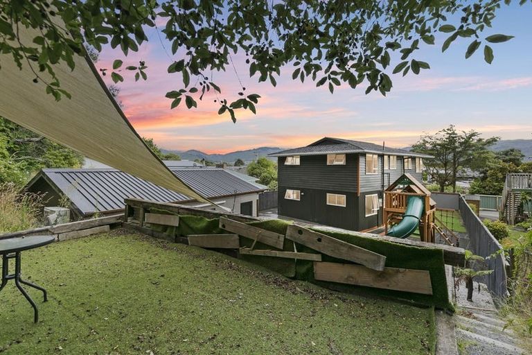 Photo of property in 12c Lane Street, Wallaceville, Upper Hutt, 5018