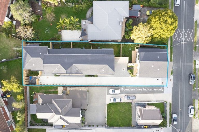 Photo of property in 16b Sheridan Drive, New Lynn, Auckland, 0600