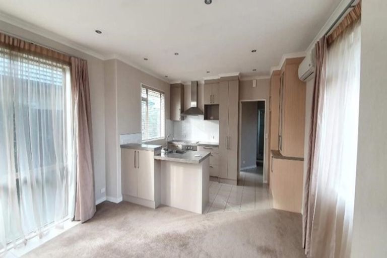 Photo of property in 266 Burwood Road, Burwood, Christchurch, 8083