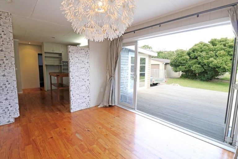 Photo of property in 143 Ruamahanga Crescent, Terrace End, Palmerston North, 4410