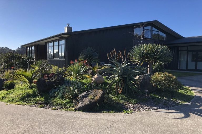Photo of property in 36a Wicklam Lane, Greenhithe, Auckland, 0632