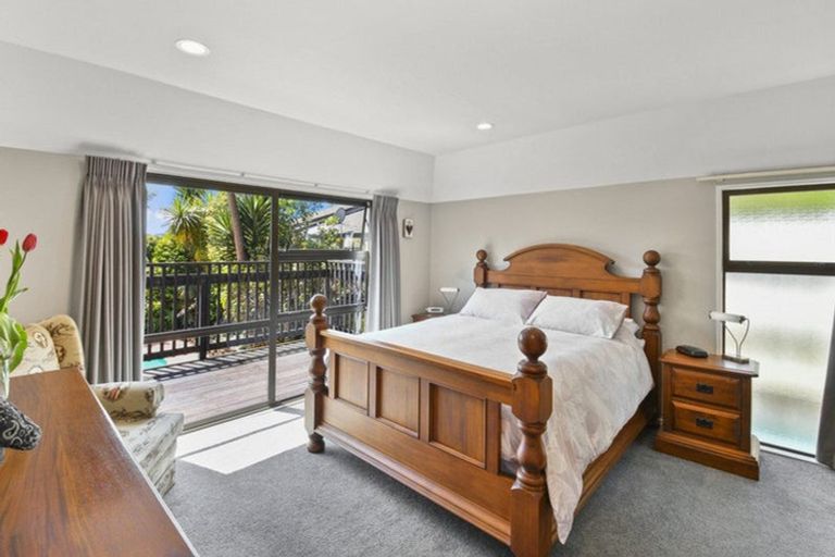 Photo of property in 23 Charles Prevost Drive, The Gardens, Auckland, 2105