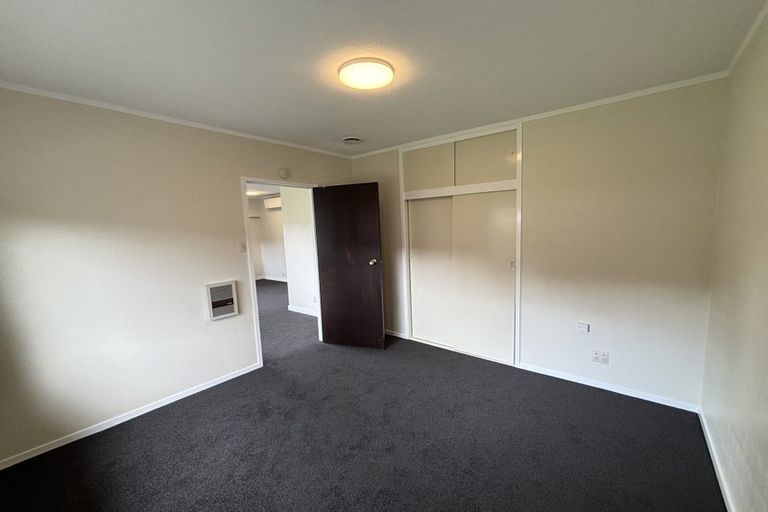 Photo of property in 18 Mcleod Road, Weymouth, Auckland, 2103