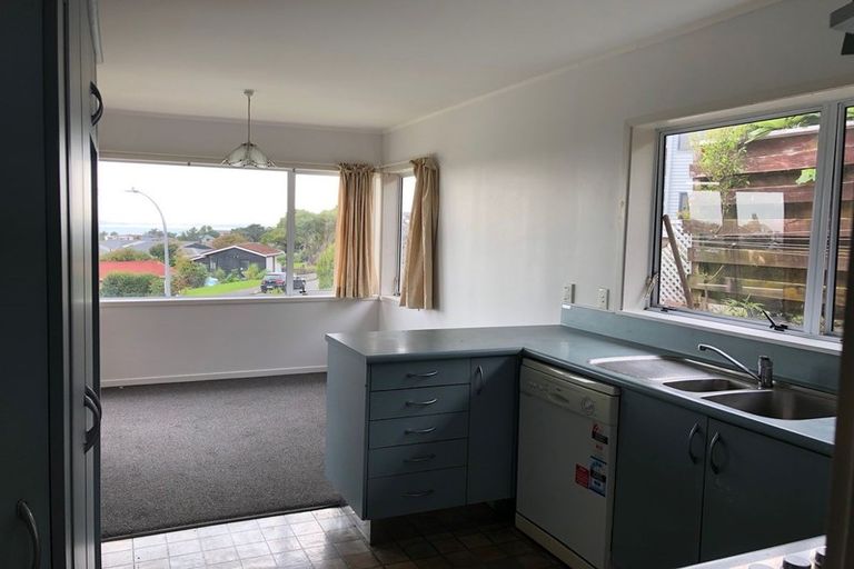 Photo of property in 1/7 Chilton Place, Howick, Auckland, 2014