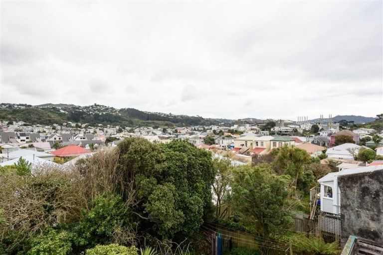 Photo of property in 18 Hiropi Street, Newtown, Wellington, 6021