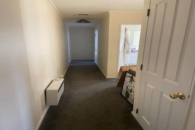 Photo of property in 12 Renata Road, Otaki, 5512