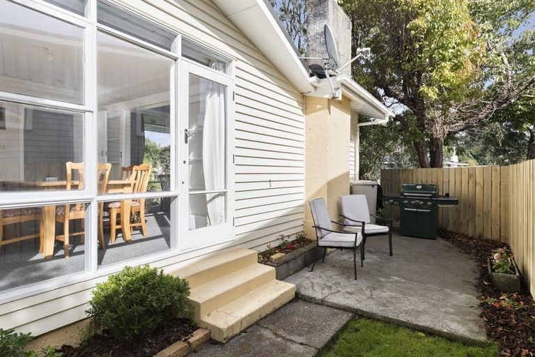 Photo of property in 34 Silverbirch Grove, Churton Park, Wellington, 6037