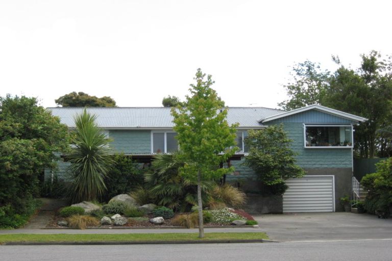 Photo of property in 140 Kendal Avenue, Burnside, Christchurch, 8053