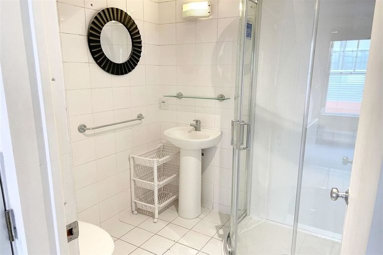 Photo of property in Hopper Street Apartments, 3/20 Hopper Street, Mount Cook, Wellington, 6011