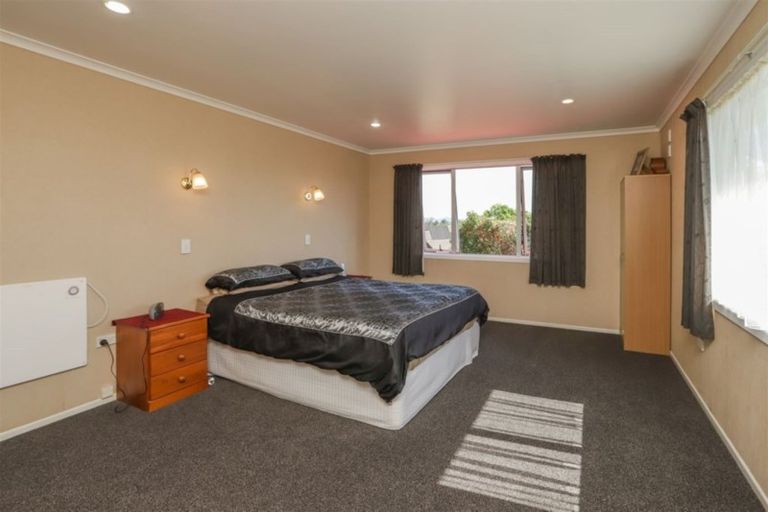 Photo of property in 182 Totara Drive, Pukete, Hamilton, 3200