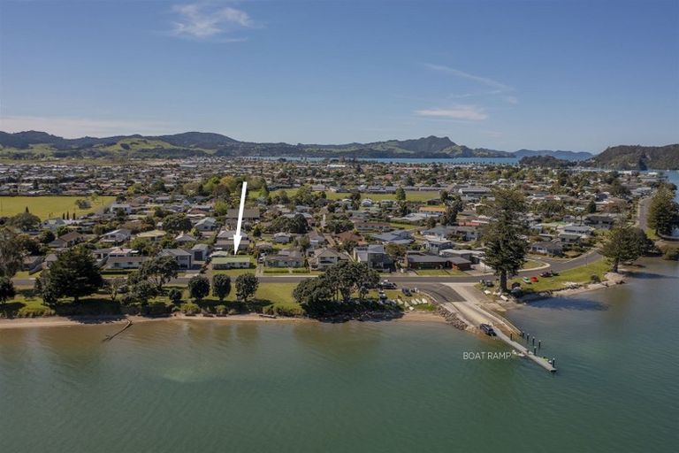 Photo of property in 67 Robinson Road, Whitianga, 3510