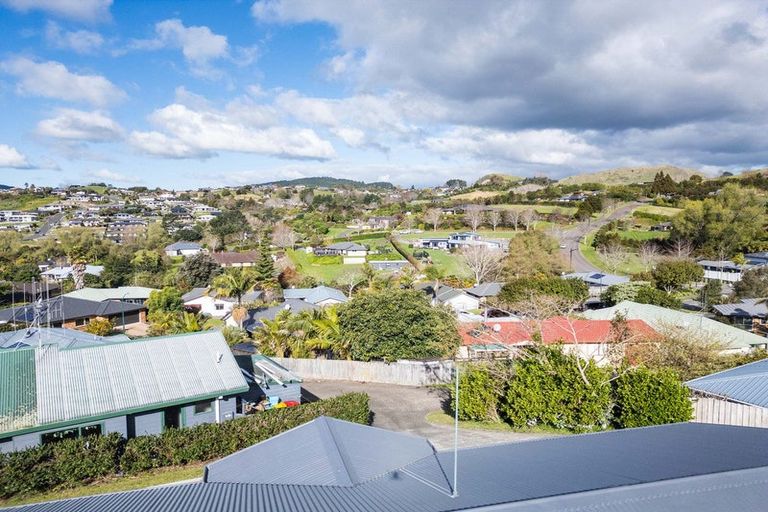 Photo of property in 19 Mamaku Rise, Welcome Bay, Tauranga, 3112