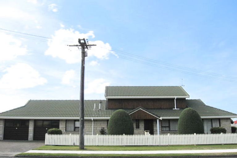 Photo of property in 22 Maida Vale Street, Fenton Park, Rotorua, 3010