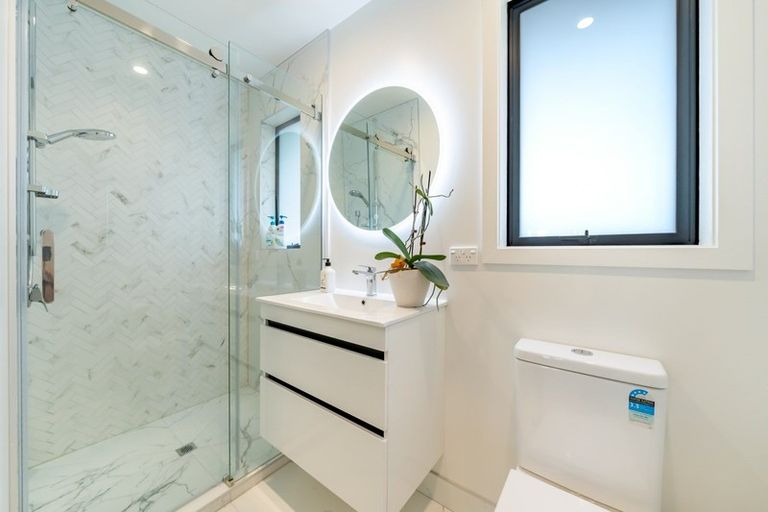 Photo of property in 47 Normandale Road, Normandale, Lower Hutt, 5010