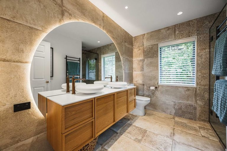 Photo of property in 36 Kath Hopper Drive, Orewa, 0931