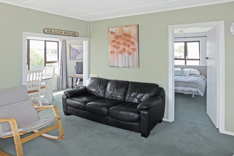 Photo of property in 86 Seabury Avenue, Foxton Beach, Foxton, 4815