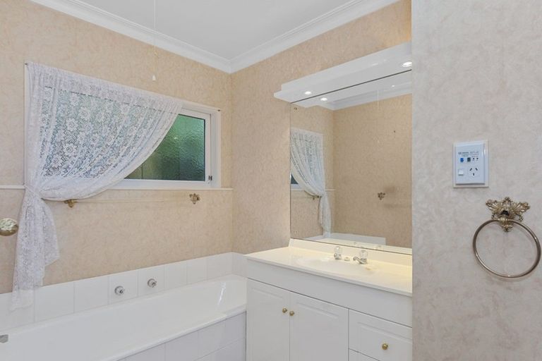 Photo of property in 539 Otumoetai Road, Matua, Tauranga, 3110