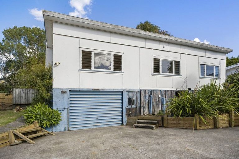 Photo of property in 20a Otanerua Road, Hatfields Beach, Orewa, 0931