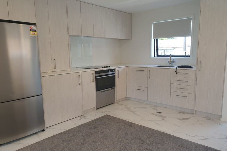 Photo of property in 3/14 Wilsher Crescent, Henderson, Auckland, 0612
