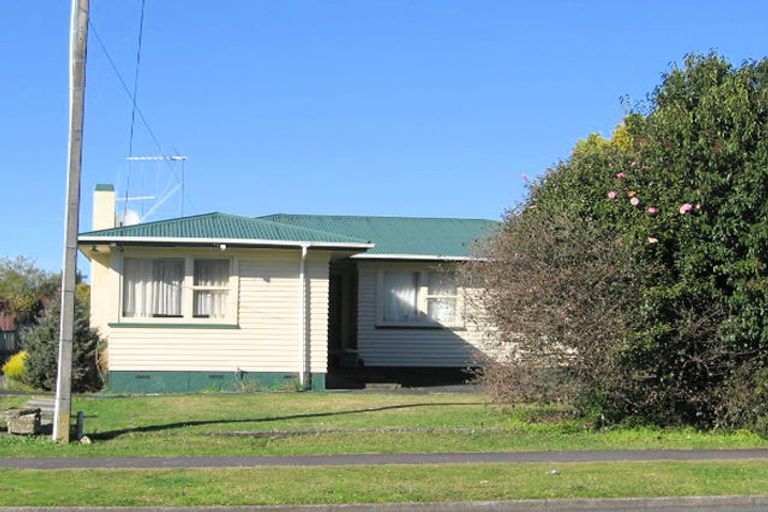 Photo of property in 15c Breckons Avenue, Nawton, Hamilton, 3200