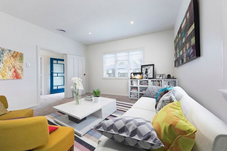 Photo of property in 12 Wautaiti Drive, Riverhead, 0820