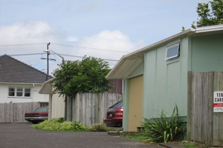 Photo of property in 2/9 Segar Avenue, Mount Albert, Auckland, 1025