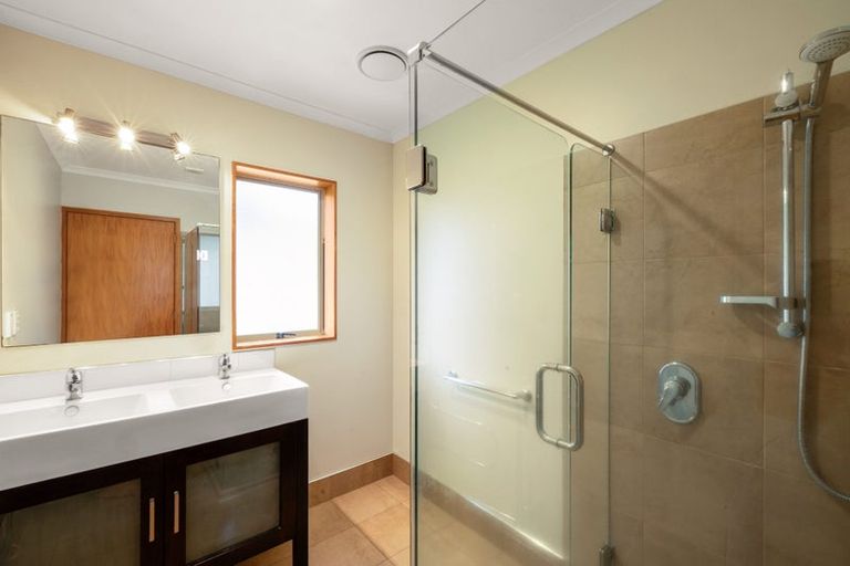 Photo of property in 10a Shelter Grove, Frankleigh Park, New Plymouth, 4310