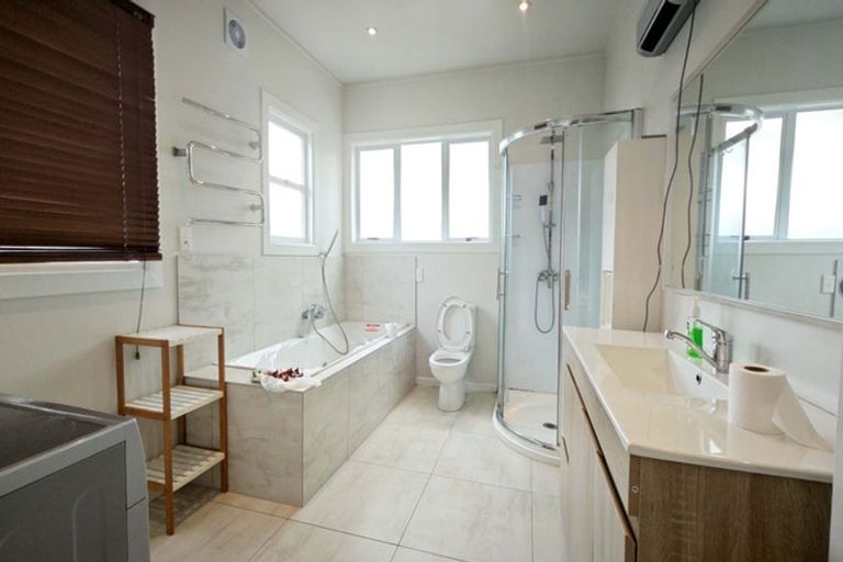 Photo of property in 85 Nile Road, Milford, Auckland, 0620