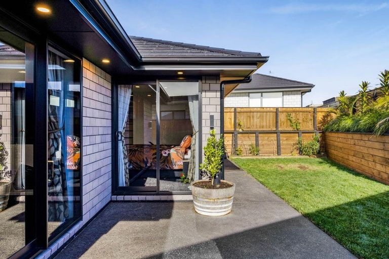 Photo of property in 11 Rua Place, Bell Block, New Plymouth, 4312