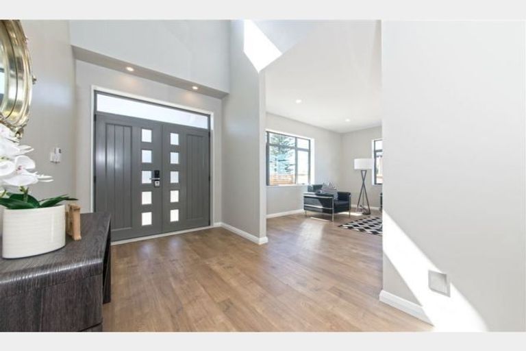 Photo of property in 218 Metcalfe Road, Ranui, Auckland, 0612